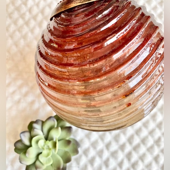 New Cranberry & Gold Textured Glass Holiday Tea Light Candle Holder +2 Tealights - Picture 3 of 6